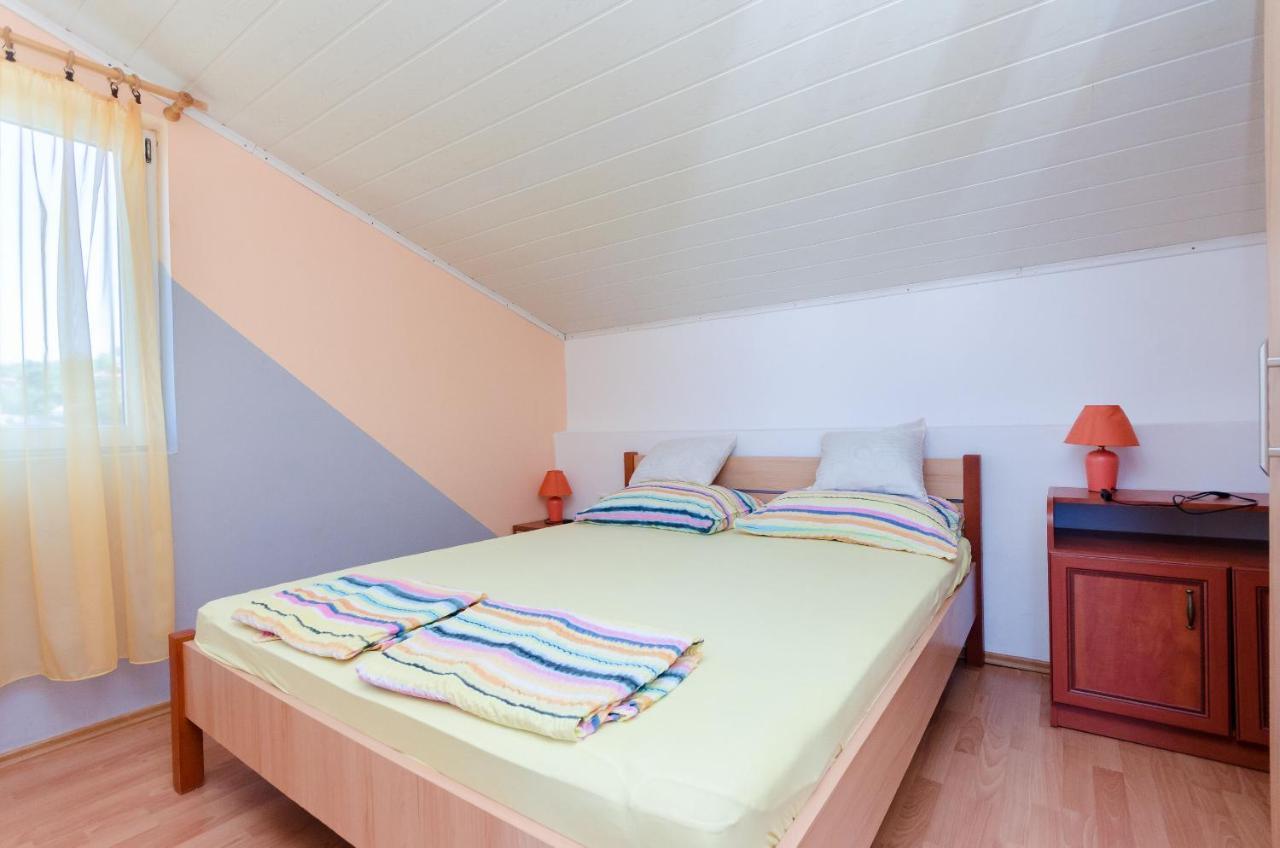 Apartments Albina Lopar Exterior foto
